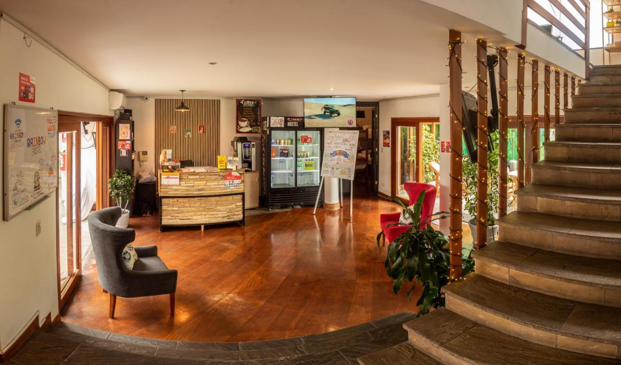Rainbow Hostel Лима Екстериор снимка