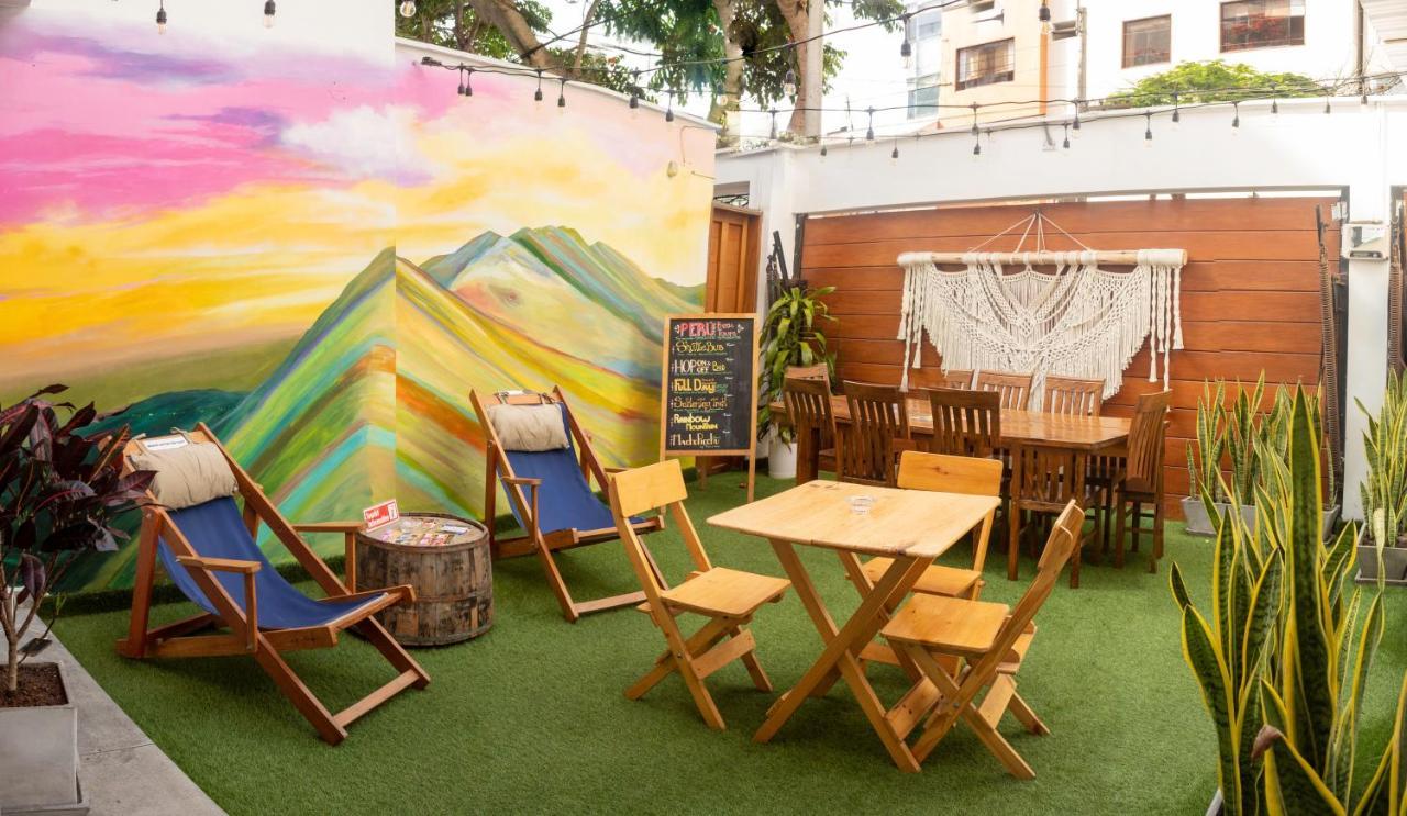 Rainbow Hostel Лима Екстериор снимка