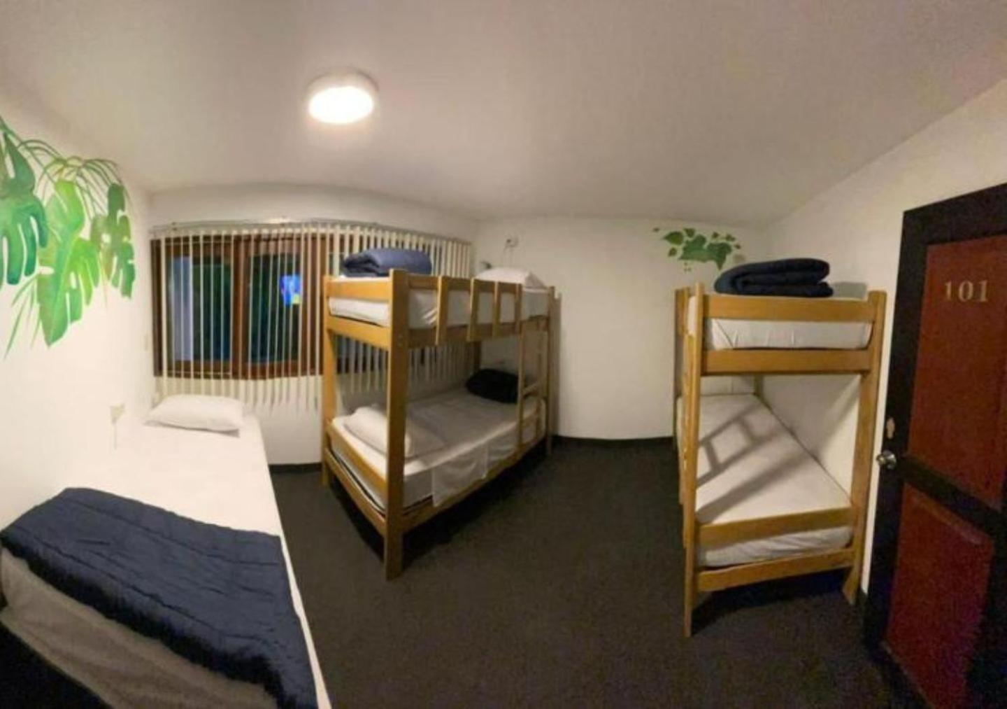 Rainbow Hostel Лима Екстериор снимка